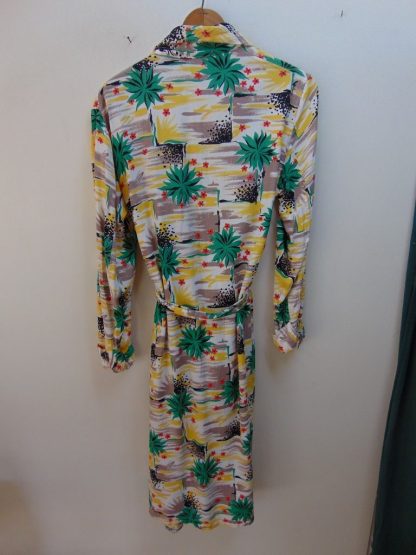 r56	1950's	Rayon Hawaiian Print Vintage  Robe		$300 - Image 3