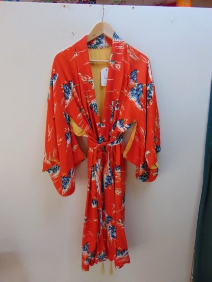 r57	1950's	Kilohana Hawaiian Rayon Print Vintage  Robe			$250