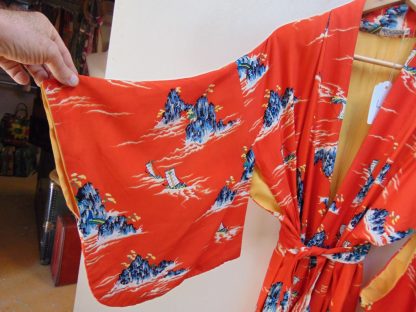 r57	1950's	Kilohana Hawaiian Rayon Print Vintage  Robe			$250 - Image 5