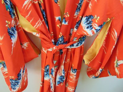 r57	1950's	Kilohana Hawaiian Rayon Print Vintage  Robe			$250 - Image 4