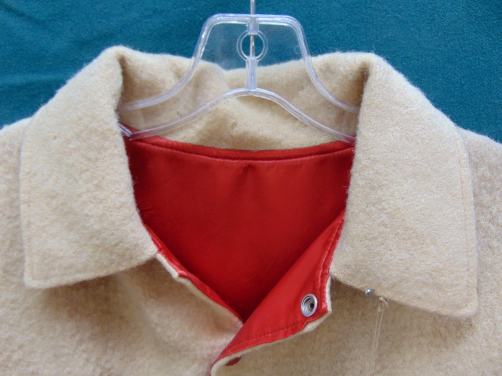 x100 1940-50's Vintage White Wool Coca Cola and Red Satin Reversible Jacket $90 - Image 8