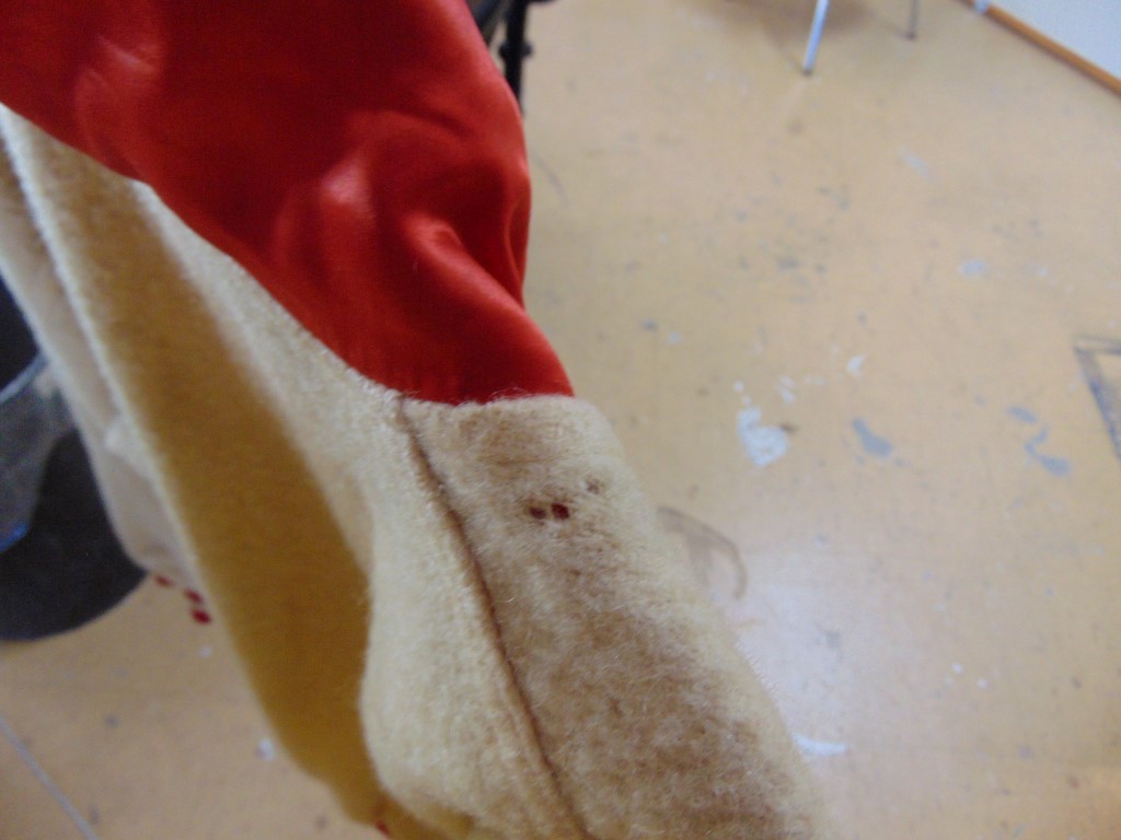 x100 1940-50's Vintage White Wool Coca Cola and Red Satin Reversible Jacket $90 - Image 2