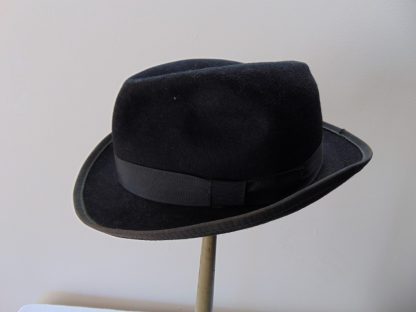 H19	 Vintage Hat size (est.7 3/8) front to back 8 1/4in. side to side 6 1/2in. Brim 2 1/4in. Crown 4in.	$20 	missing inside mat thing