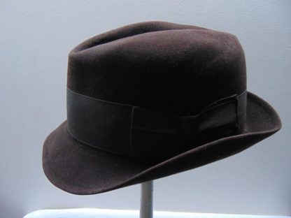 H34	 Vintage Hat size (est.7 3/8) front to back 8 1/2in. side to side 6 3/8in. Brim 1 3/4in. Crown 3 1/2in.	$30 	missing inside mat thing