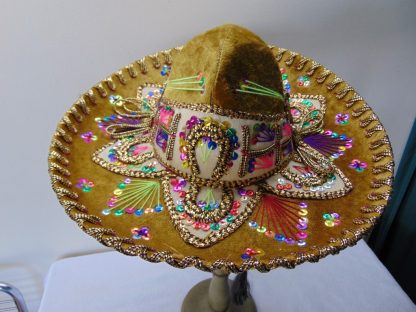 H71	 Vintage Hat size (est.6 5/8) front to back 7 1/4in. side to side 6in. Brim 5in. Crown 5in.	$40
