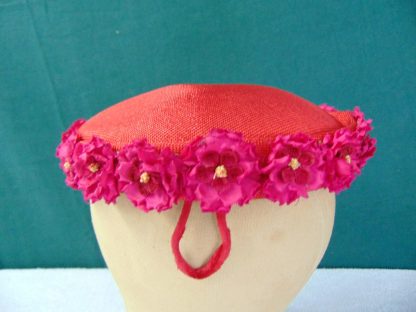 wh14	 Vintage Womans Hat  size (est.6 1/4) front to back  6in. side to side  6 1/2in. Brim  in. Crown 1 1/4in.	$15 - Image 3