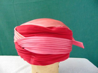 wh23	 Vintage Womans Hat  size (est.7 1/8) front to back  7 1/4in. side to side  7in. Brim  in. Crown 6in.	$20 - Image 2