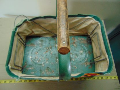 k200		Vintage Fold a way Basket Co. Shopping Basket 	$25 - Image 2