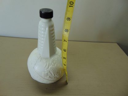 k46		Vintage Cider Vinegar Bottle Milk Glass "1939 Worlds Fair" with Cap	$20 - Image 3
