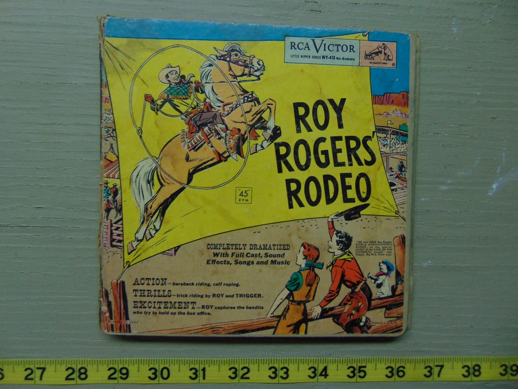 pa150 Vintage RCA Roy Rogers Rodeo book with 2 yellow 45s 1950 $20