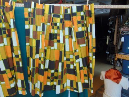 qc62	  1960-70's	Vintage 2 PIECES modern curtains 	$50 - Image 2