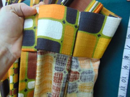 qc62	  1960-70's	Vintage 2 PIECES modern curtains 	$50 - Image 4