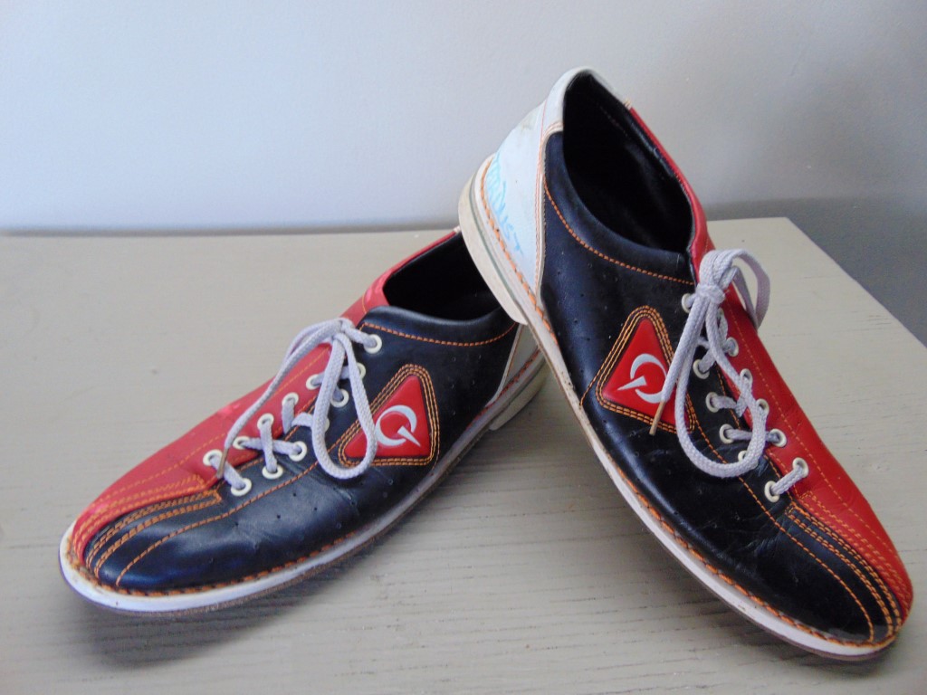 Vintage Bowling Ball, Shoes In Bowling Case - (G) #18726