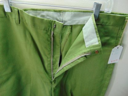 sns14	1950-60's	Vintage Solid Green Shorts perma press blend	$30 	Waist 37in.  Length 21 1/2in. - Image 4