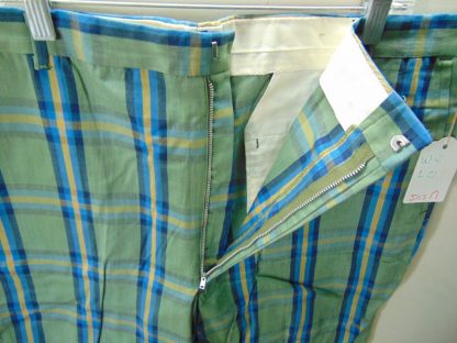 sns17	1950-60's	 NOS Plaid Vintage Shorts perma press blend	$40 	(42)Waist 41in.  Length 21in. - Image 5