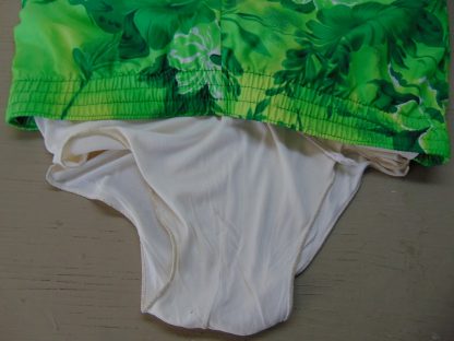 sws65	1970's	Vintage Royal Hawaii Swim Polyester Shorts	$30 	Waist 34/38in.  Length 14in. - Image 3
