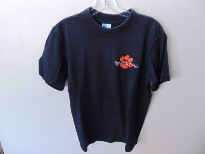 t53		Hostel in Colombia Tee Vintage Shirt M cotton 	$20 - Image 2