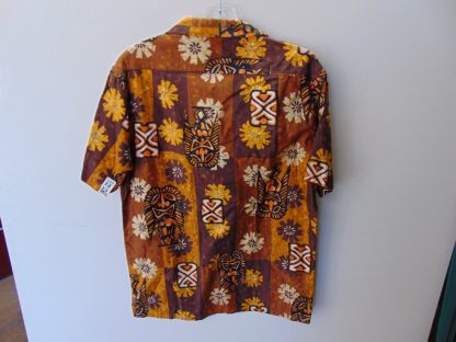 s67h183	1960's	Tiki Gods cotton vintage Hawaiian shirt Chest size 41 inches 	$30 - Image 3