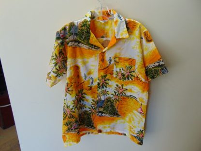 s67h184	1970's	Surfers polyester vintage Hawaiian shirt Chest size 41 inches 	$30