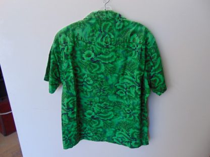 s67h198	1960's	Brent Green Floral cotton vintage Hawaiian shirt Chest size 48 inches 	$20 - Image 2