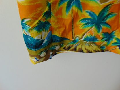 s67h199	1960's	Japanese RAYON Cartoon beach theme vintage Hawaiian shirt-jac Chest size 46 inches 	$80 - Image 5