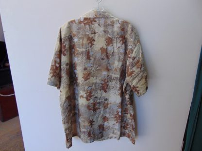 s67h205	1960's	Andrade poyester vintage like a real nature scene Hawaiian shirt Chest size 48 inches 	$20 - Image 3