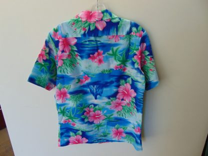 s67h215	1970's	polyester Island Theme vintage Hawaiian shirt Chest size 41 inches 	$20 - Image 3