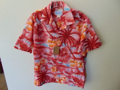 s67h216	1970's	like a photo trippy polyester vintage Hawaiian shirt Chest size 44 inches 	$30