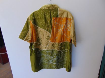 s67h219	1960's	Andrade heavy Acrylic Abstract ploral vintage Hawaiian shirt Chest size 45 inches 	$20 - Image 3