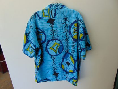 s67h221	1960's	Waikikiian Hotel unusual cool design Barkcloth cotton vintage Hawaiian shirt Chest size 46 inches 	$40 - Image 3