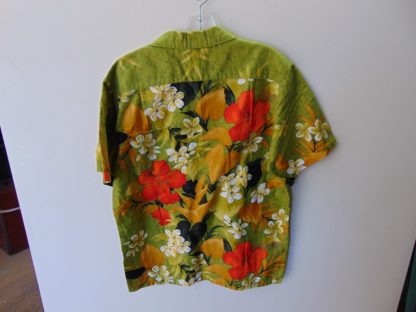 s67h229	1960's	Hoaloha Floral border cotton vintage Hawaiian shirt Chest size 45 inches 	$40 - Image 3