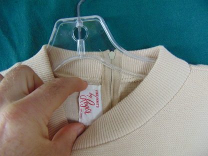 ww64	1960's	Vintage Womens Knit Sweater zip back est size M 	$20 - Image 4
