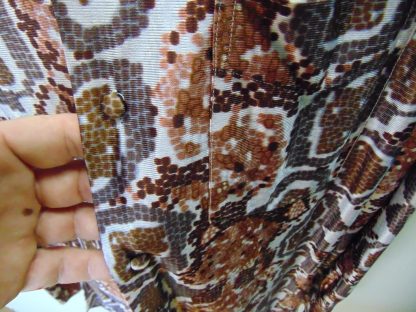 l7s105	1970's	Vintage Poly or Nylon like Snakeskin Shirt M	$40 - Image 4