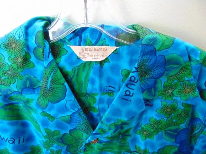 s67h236	1960's	Hawaiian Island cartoonish cotton vintage Hawaiian shirt Chest size 46 inches 	$30 - Image 4