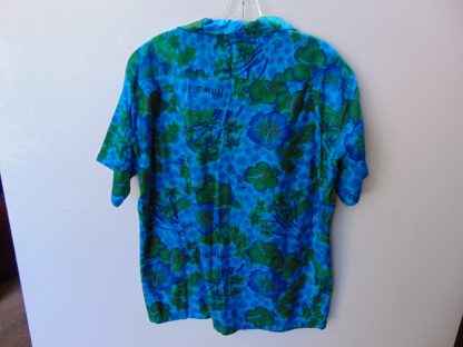 s67h236	1960's	Hawaiian Island cartoonish cotton vintage Hawaiian shirt Chest size 46 inches 	$30 - Image 3