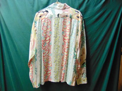 su143	Sun Surf/ Toyo Enterprise/ Japanese Repro Vintage  Rayon Hawaiian Shirt Chest 47 inches L	$200 - Image 3