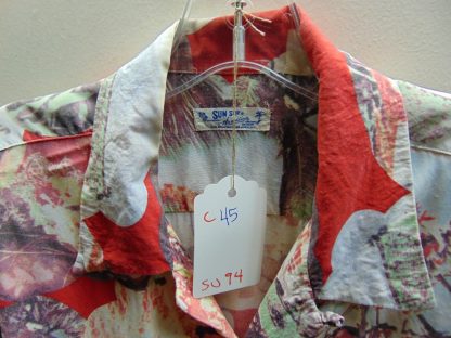 su94	Sun Surf/ Toyo Enterprise/ Japanese Repro Vintage  Rayon Hawaiian Shirt Chest 45 inches L	$50 	tape behind last two buttons - Image 4